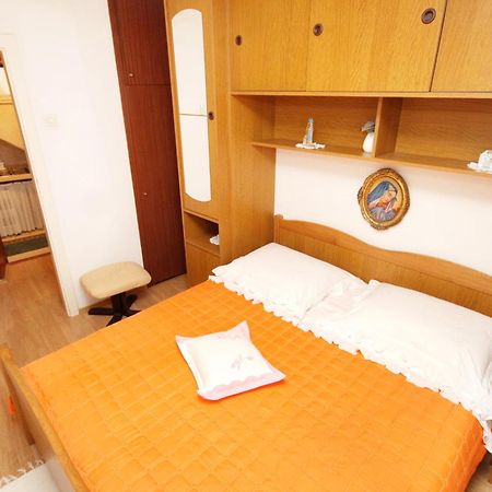 Apartments By The Sea Pucisca, Brac - 770 Kamer foto